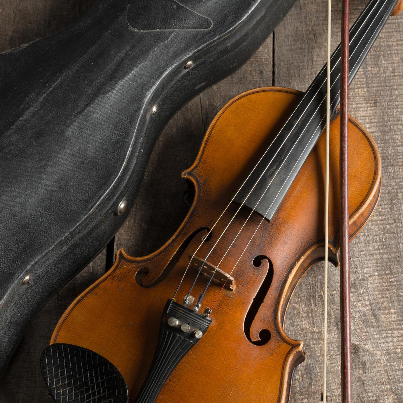 Protecting Your Musical Instruments: The Importance of Temperature and Humidity Control